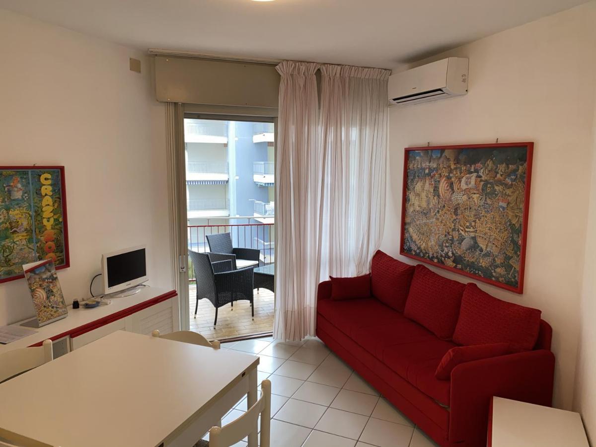 Residence Cristallo - Sabbiadoro Lignano Sabbiadoro Eksteriør bilde